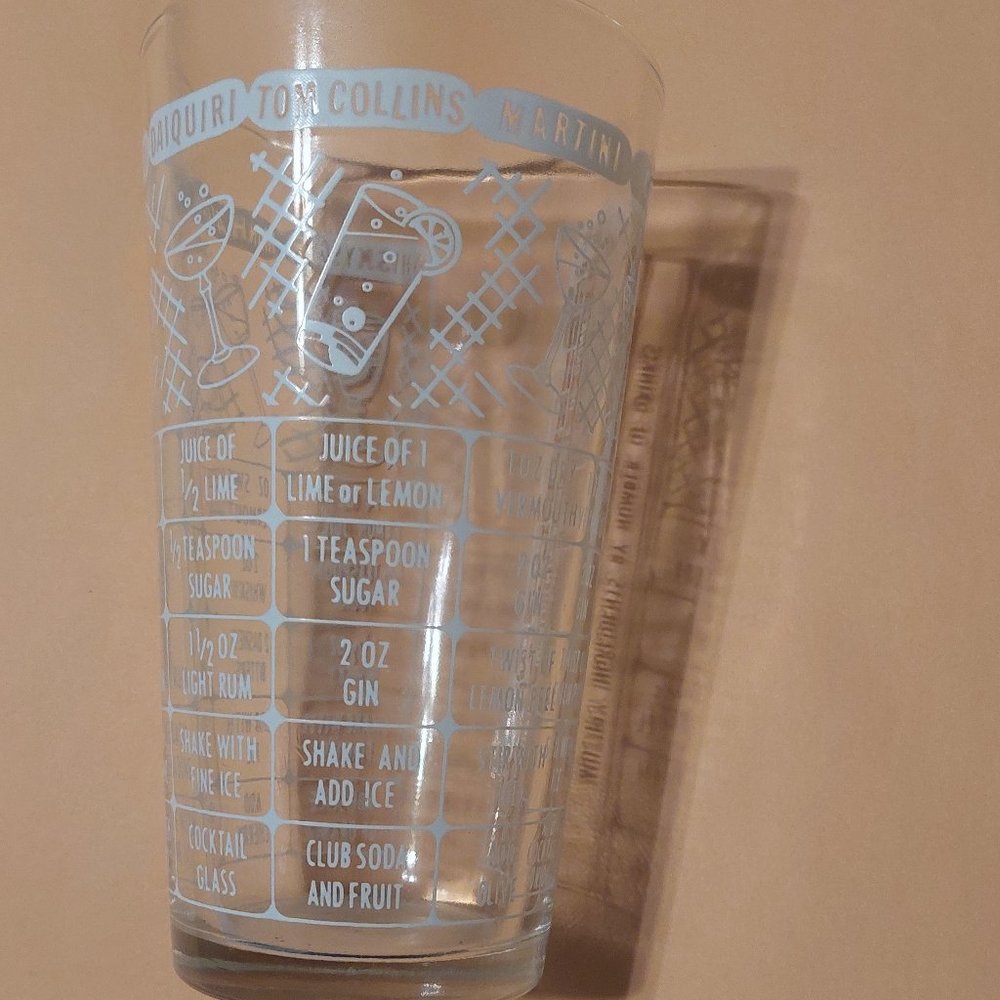 Drink mixing glass